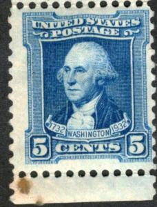 United States #710, UNUSED MINT HINGED PAIR FAULT- 1932 - USA689