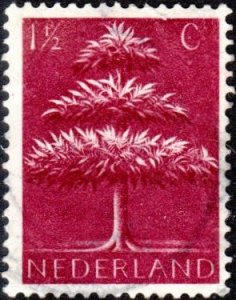 Netherlands 246 - Used - 1.5c Triple-crown Tree (1943)