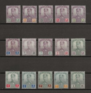 MALAYA/JOHORE 1904/10 SG 61/75  Mint Cat £450