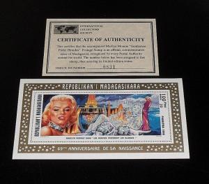 1995, MADAGASCAR, MARILYN MONROE, LIMITED EDITION 100fmg SOUVENIR SHEET, W/COA