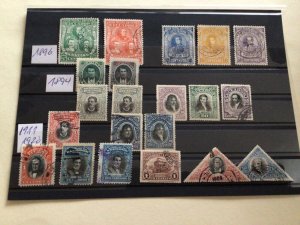 Ecuador 1896 to 1920  unused or used stamps  A12734