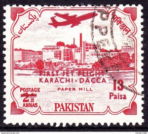 PAKISTAN 1962 QEII 13 Paisa on 2½a Scarlet SG155 FU