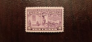 US Scott # E15; 10c Special Delivery, 1927; MNH, og; XF centering