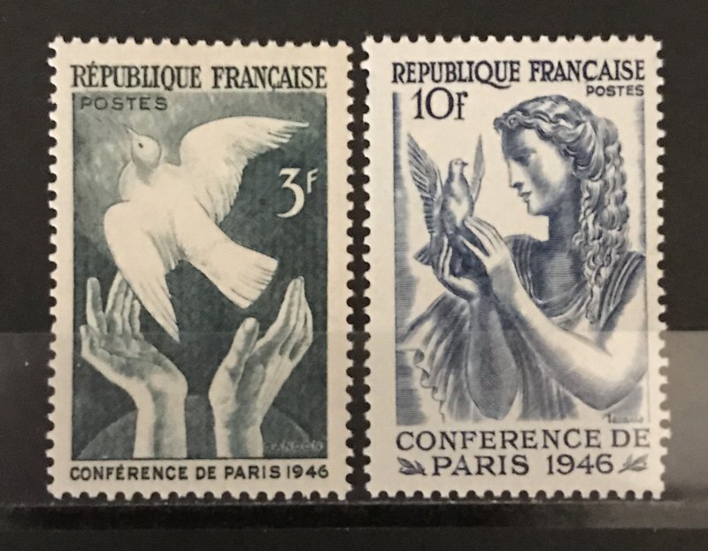 France 1946 #566-7, MNH, CV $.50