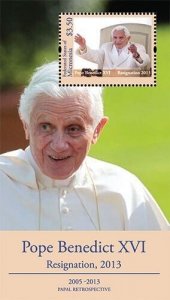 Micronesia 2013 - Pope Benedict XVl - Souvenir Stamp Sheet - Scott #1022 - MNH