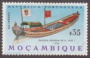 Mozambique 458 Barge of Dom Jose I 1964
