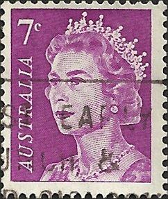 AUSTRALIA UNIDENTIFIED BOX ITEM