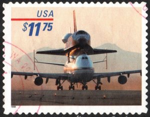 SC#3262 $11.75 Piggyback Space Shuttle Single (1998) Used