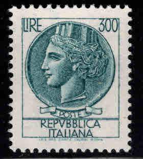 Italy Scott 998V MNH** 16x20 mm small size 300 Lire Italia