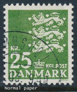 Denmark Scott 400v (AFA 402), 25kr Arms normal paper, XF U