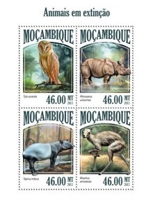 MOZAMBIQUE - 2013 - Endangered Animals - Perf 4v Sheet - Mint Never Hinged