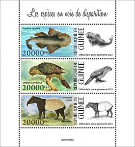 Guinea - 2021 Endangered Species, Kakapo, Tapir - 3 Stamp Sheet - GU210316a