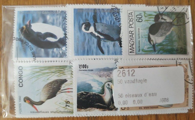 Animals,WW stamp accumulation, kiloware ,50 different used Water Birds 2612