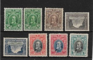 SOUTHERN RHODESIA 1931 - 1937 VALUES TO 1s MINT HINGED Cat £47+