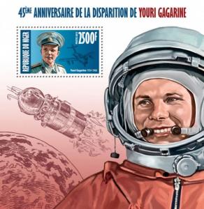 NIGER 2013 SHEET GAGARIN SPACE ASTRONAUTS nig13425b