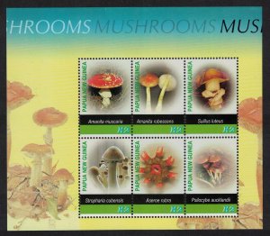 Papua NG Mushrooms Fungi Sheetlet 2005 MNH SC#1176-1181 SG#1082-187