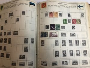 The New World Wide Postage Stamp Album Lots Of Old Stamps