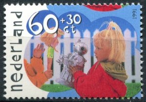 Netherlands Sc#B659 MNH, 60c+30c multi, Children Stamps 1991: Outdoor Play (1...