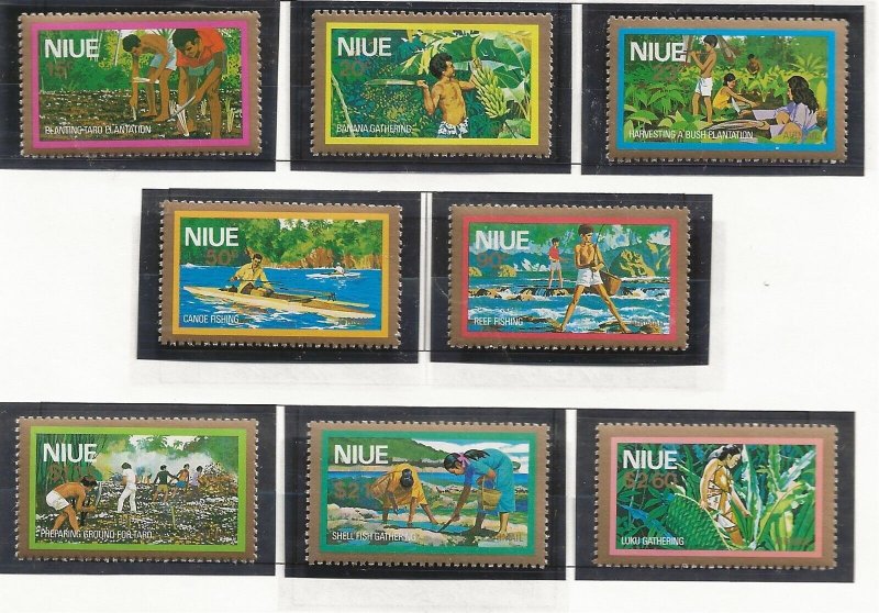NIUE Sc C1-10 NH issue of 1979 - LOCAL LIFE