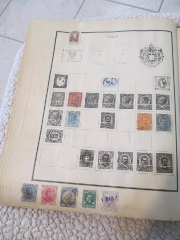 VEGAS - Battered 1928 Scott Album - OLD Stamps Incl China  >160 Photos! FE604