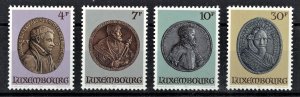 LUXEMBOURG 1985-1986 - Complete sets MNH (10 scans)