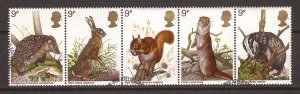 1977 Great Britain -Sc 820a - used VF - Strip of 5 - Wildlife Protection