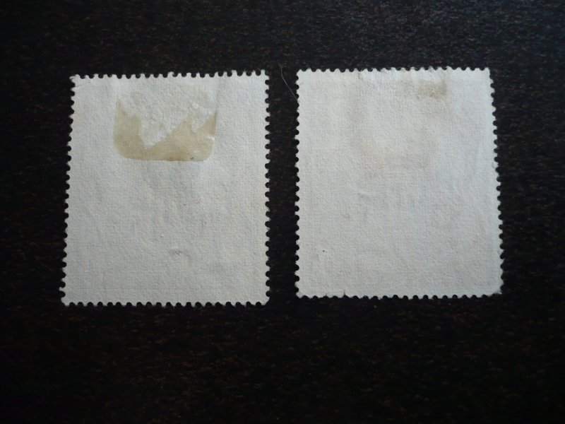 Stamps - Great Britain - Scott# 249a, 250 - Used Part Set of 2 Stamps