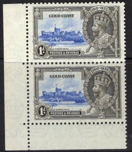 GOLD COAST SG113/a 1935 1d SILVER JUBILEE EXTRA FLAGSTAFF IN PAIR MTD MINT