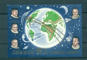 Jordan - Sc# 436. 1964 Mercury Astonauts. MNH Souv. Sheet. $22.00.