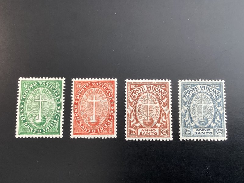 Vatican City #B1-4 Mint Never Hinged 1933 Semi-Postal set of 4 Cross & Orb