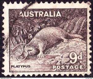 AUSTRALIA 1938 KGVI 9d Chocolate SG173 FU