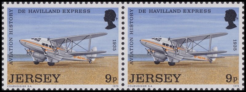 Jersey 92 Aviation History de Havilland Express 9p horz pair (2 stamps) MNH 1973