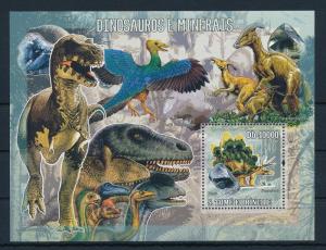 [34795] Sao Tome & Principe 2006 Pre Historic Animal Minerals Dinosaurs MNH S/S