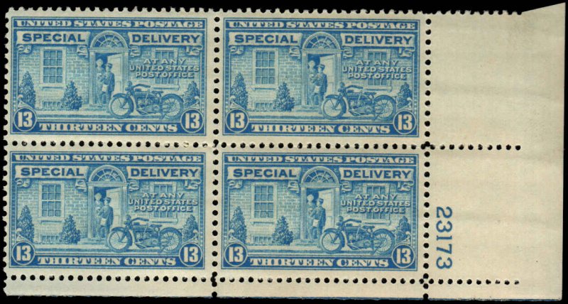 US - E17 -  Plate Block - MNH - SCV-2.75