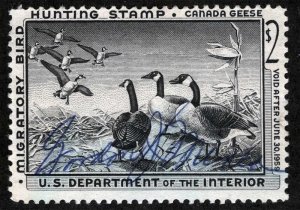 US Sc RW25 Multicolor $2.00 1958 M/S Signature No Gum Duck