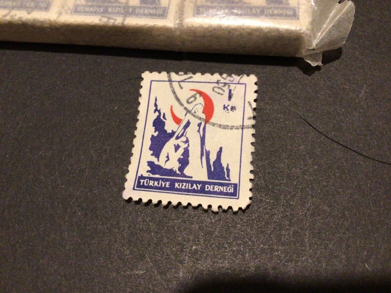 Turkey 1948 Red Crescent 600 1K used stamps Ref 60643