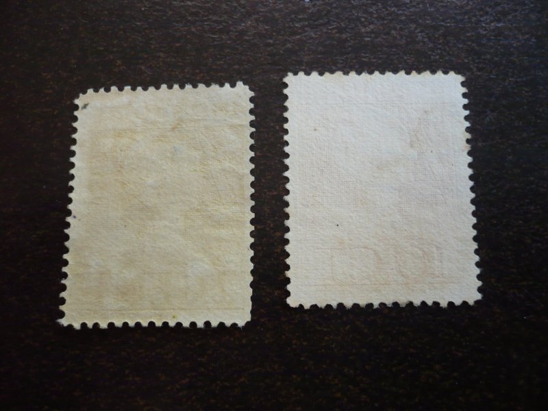 Stamps - Netherlands - Scott# 124, 127 - Used Part Set of 2 Stamps