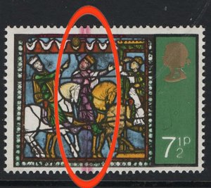 GB 1971 Christmas 7½p ERROR, strong magenta Dr blade flaw down centre of