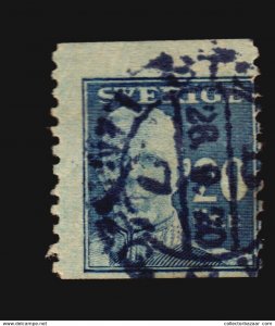 sweden Sverige stamp with variety misplaced perforations >15