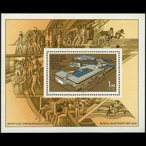 DDR 1981 - Scott# 2177 S/S Center NH