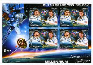 Somalia 2004 Dutch Space Technology Sheet Perforated mnh.vf