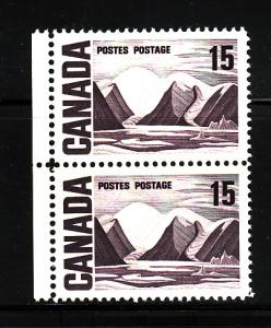 Canada 463 Pair MNH Bylot Island by Lawren Harris (C)