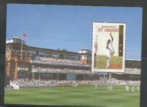 ST. VINCENT GRENADINES - Cricketers - Perf 2v Souv Sheet - Mint Never Hinged