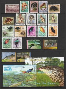 Papua New Guinea x 4 sets + odds & 2 minis