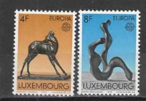 Luxembourg  Scott#  546-547  MNH  (1974 Sculptures)