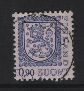 Finland   #563  used  1977  coat of Arms  90p