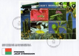 Malagasy 1999 FLOWERS INSECTS MONKEY LEMUR Sheet Perforated n F.D.C.