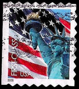 # 3975 USED FLAG AND STATUE OF LIBERTY