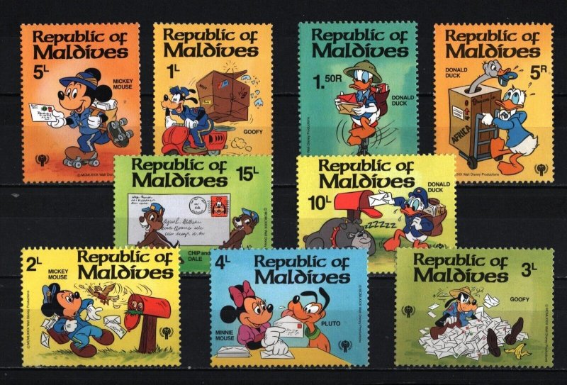 MALDIVES 1979 DISNEY POSTAL SCENES SET OF 9 STAMPS MNH