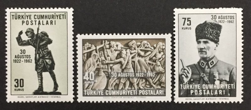 Turkey 1962 #1550-2, Battle of Dumlupinar, MNH.